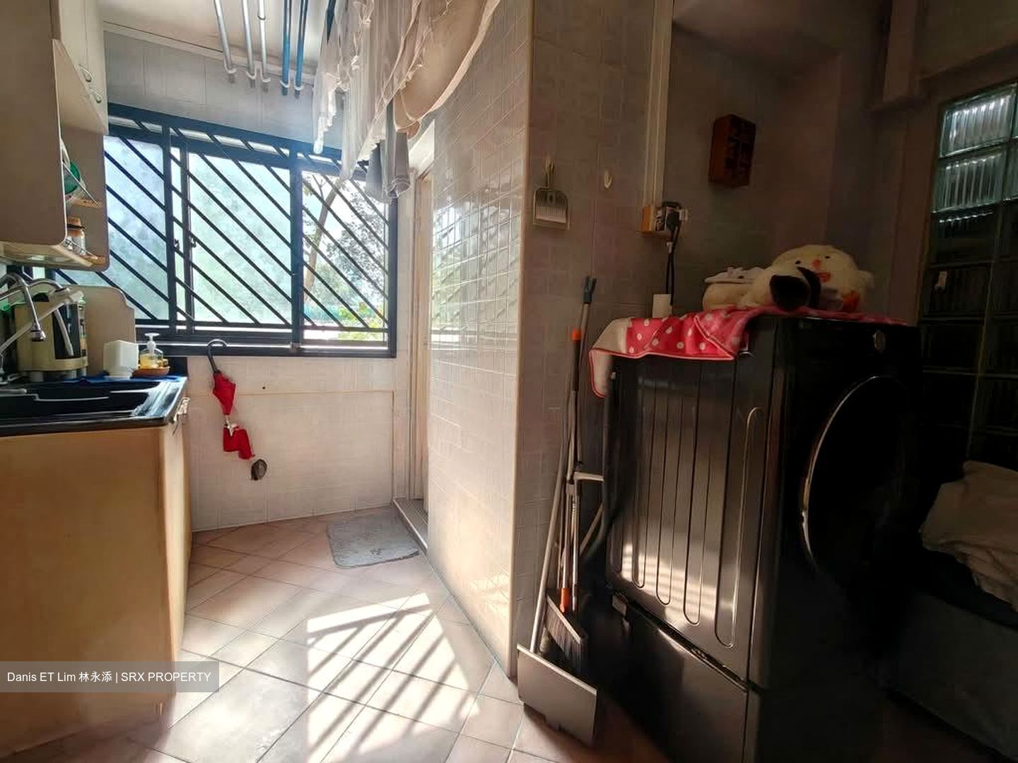 Blk 240 Lorong 1 Toa Payoh (Toa Payoh), HDB Executive #533863641